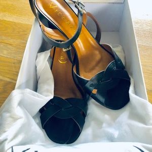 Anthro Vicenza italian shoes 38 NWT